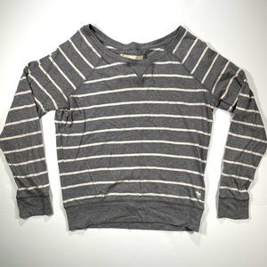 Abercrombie & Fitch Women’s Boat Neck Long Sleeve Gray & White T-Shirt Size S